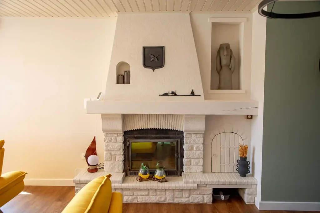 Cheminée remise à neuf décoration d'intérieur